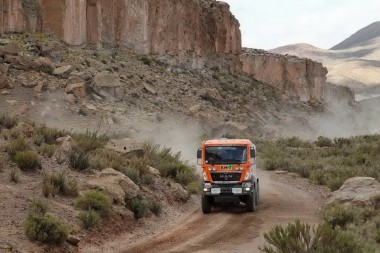 Dakar15_E11_Camion_KH7_1
