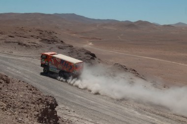 Dakar15_E6_Camion_KH7_2